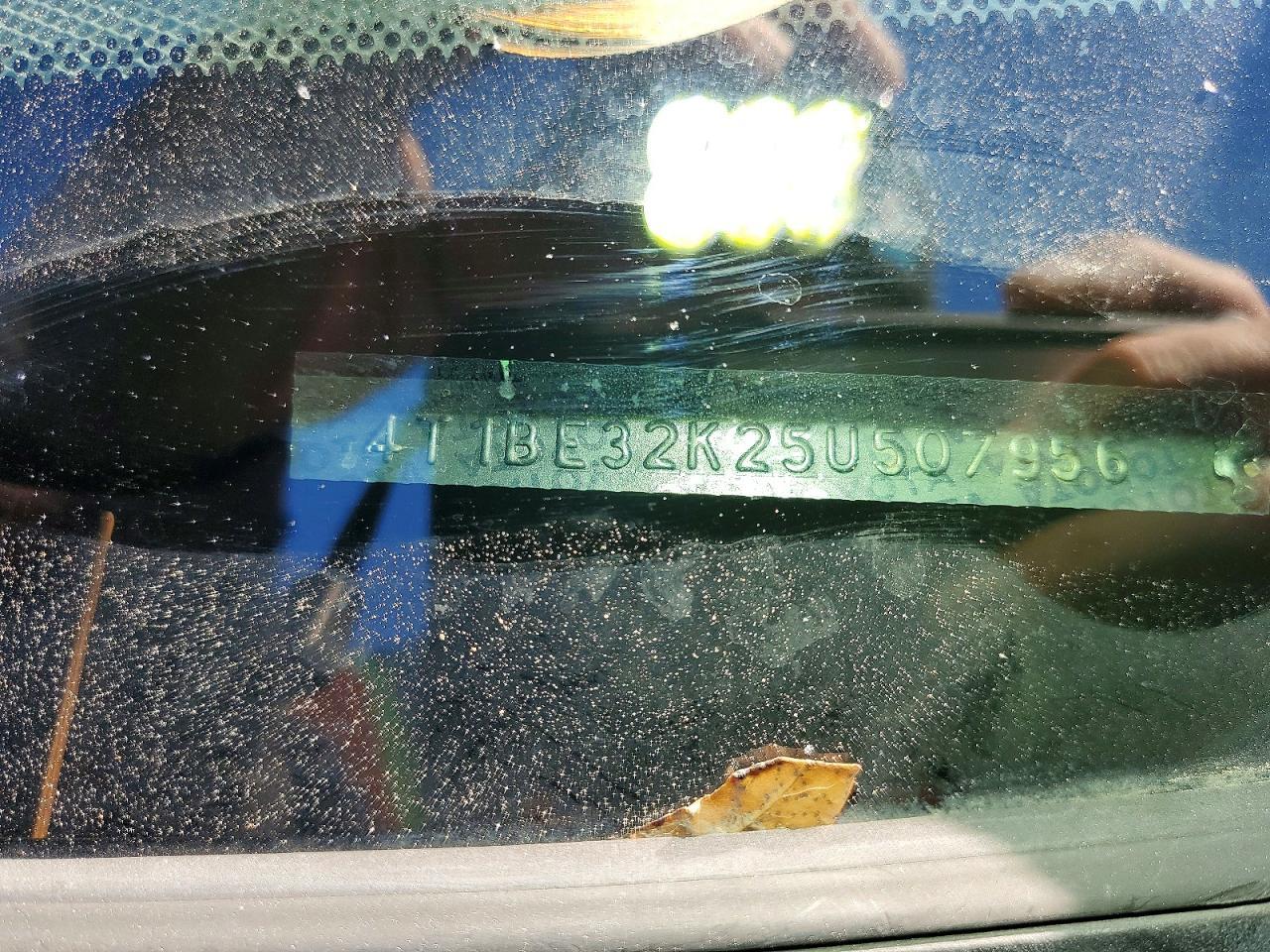 2004 Toyota Camry le