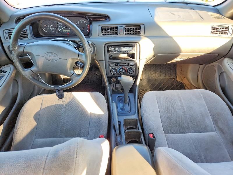 1997 Toyota Camry le