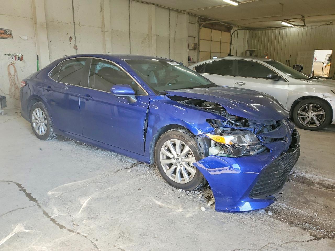 2018 Toyota Camry le