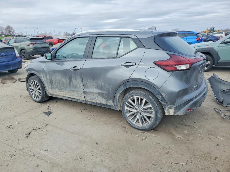 2021 Nissan Kicks sv