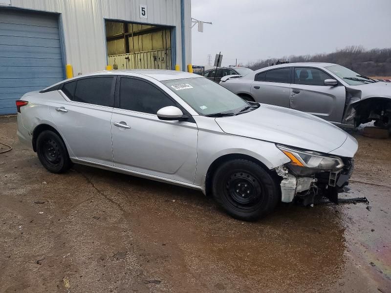 2020 Nissan Altima s