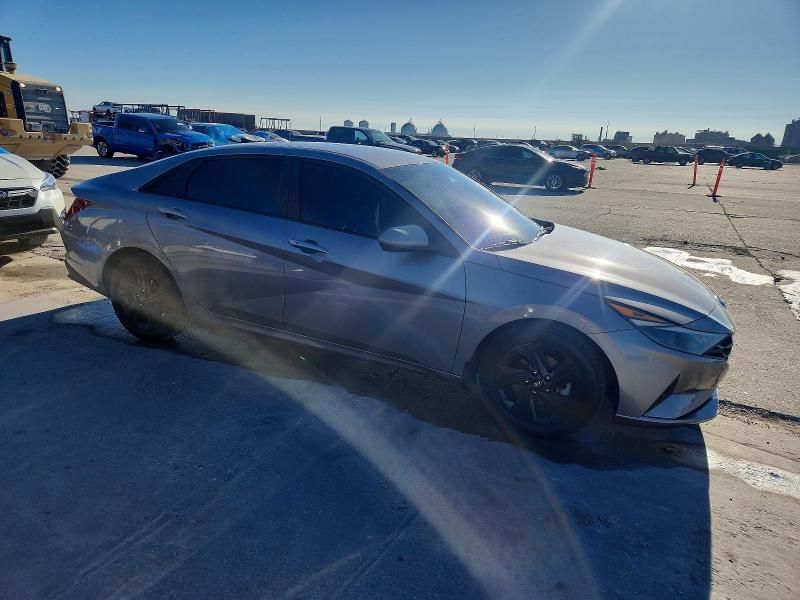 2022 Hyundai Elantra sel