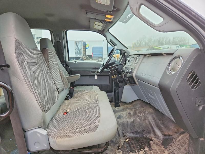 2011 Ford F750 Flatbed Truck