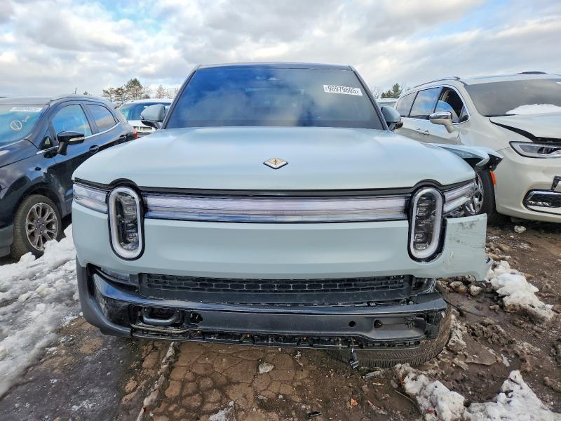 2025 Rivian R1T Adventure
