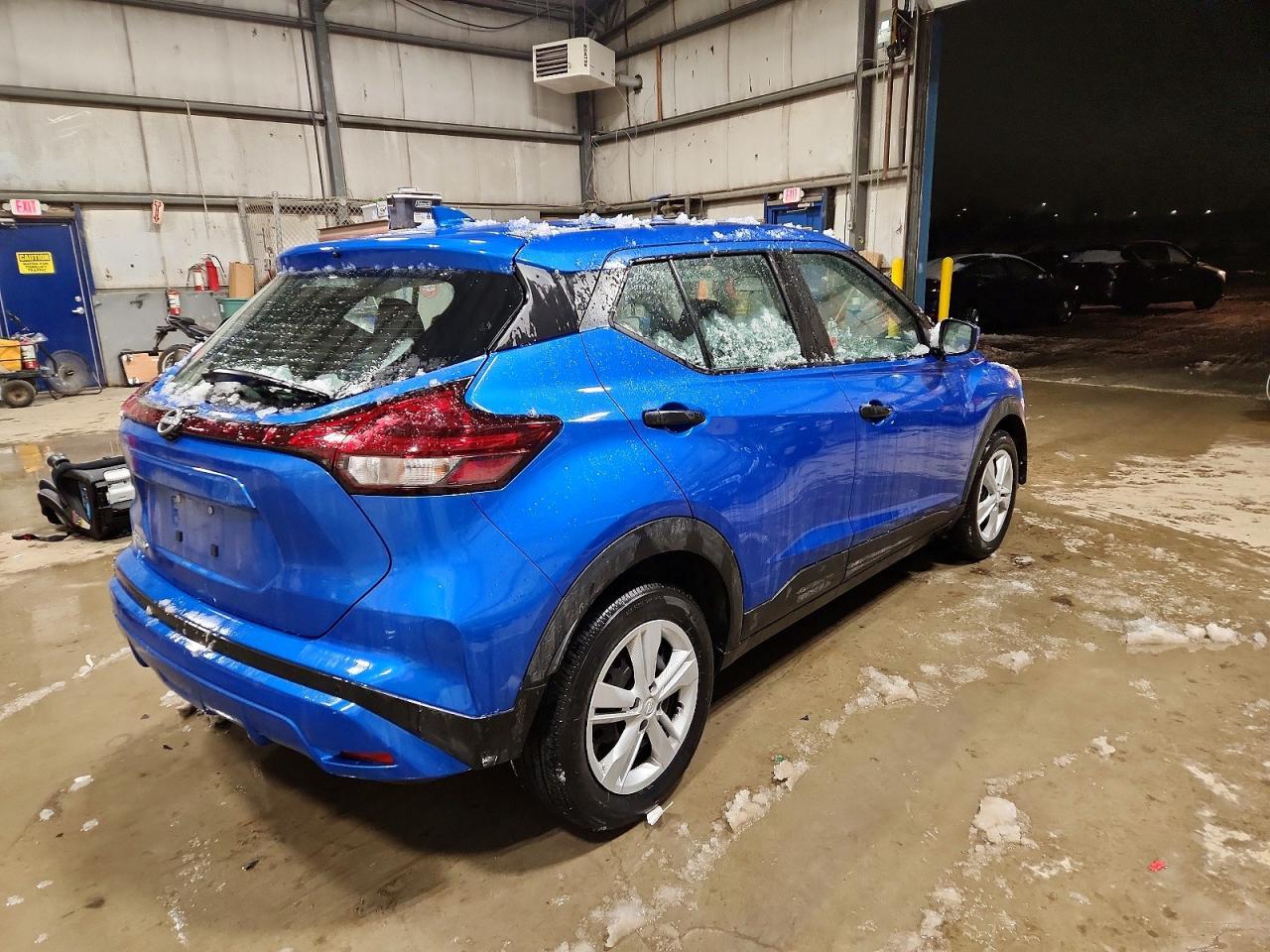 2023 Nissan Kicks s