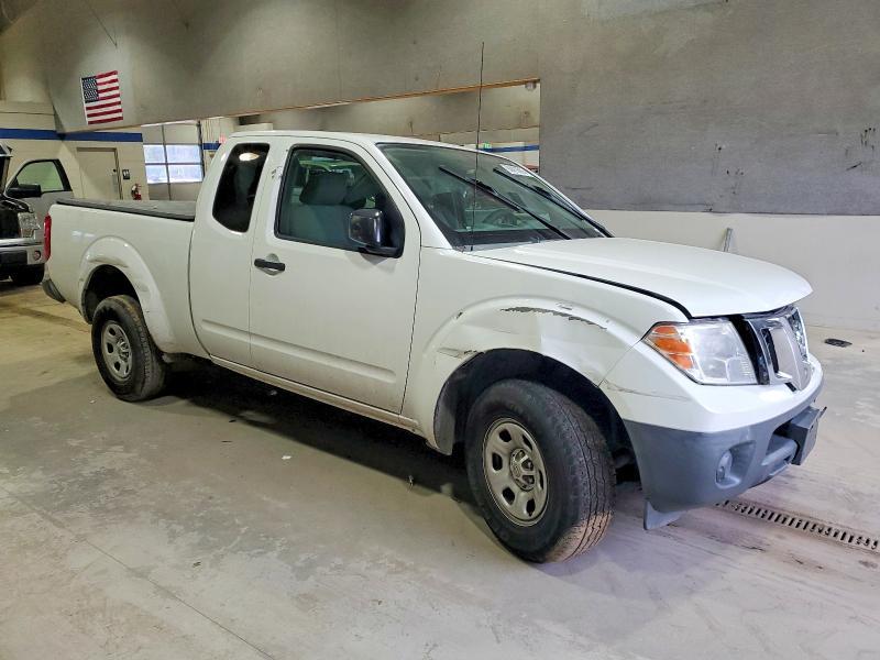2017 Nissan Frontier s