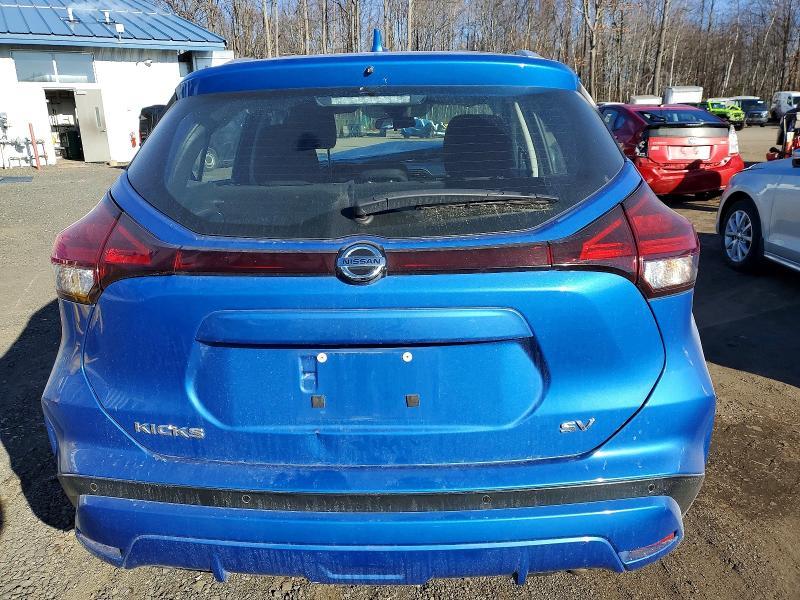 2021 Nissan Kicks sv