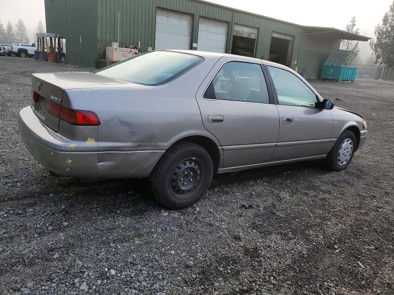 1997 Toyota Camry le