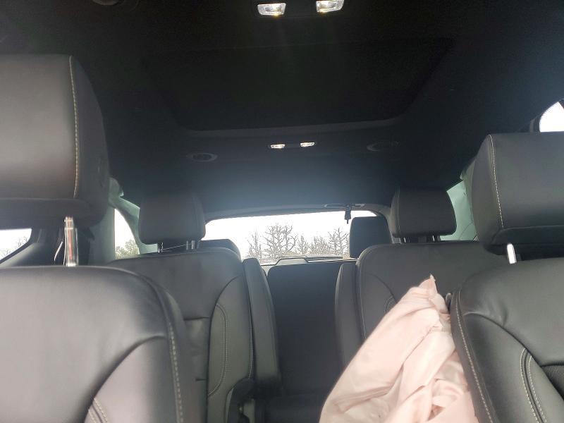 2023 Chevrolet Traverse lt