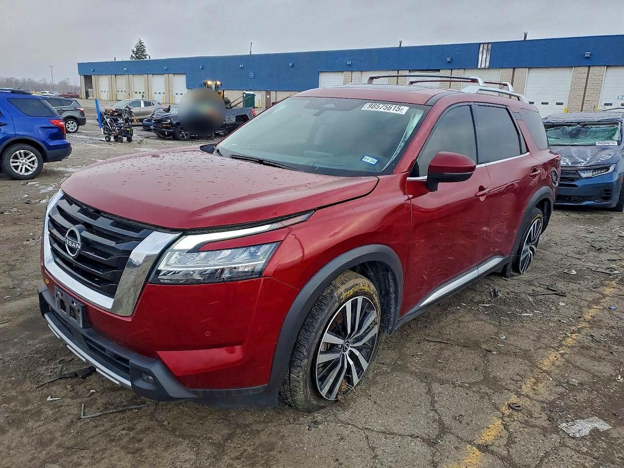 2023 Nissan Pathfinder Platinum