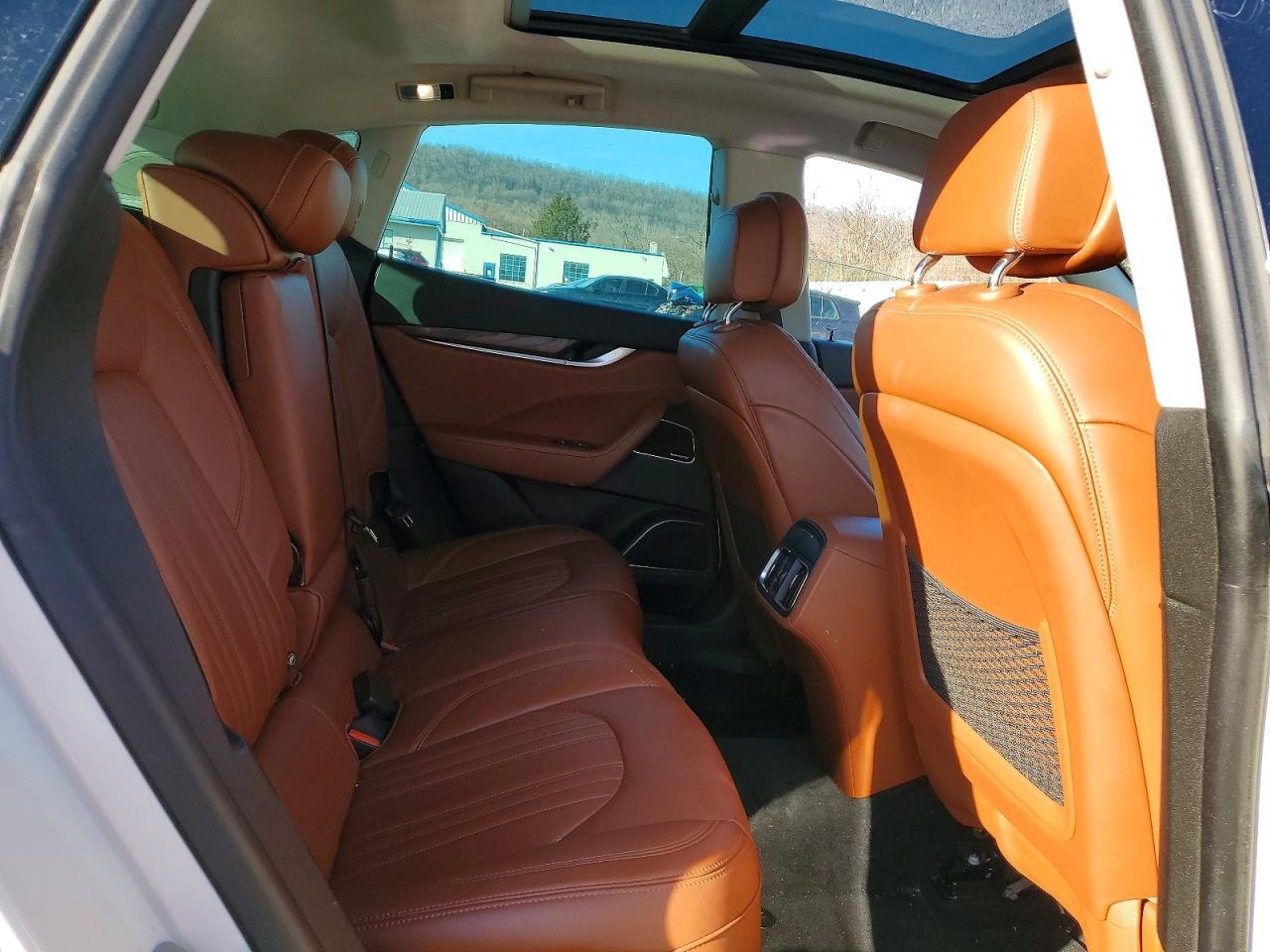 2017 Maserati Levante Luxury