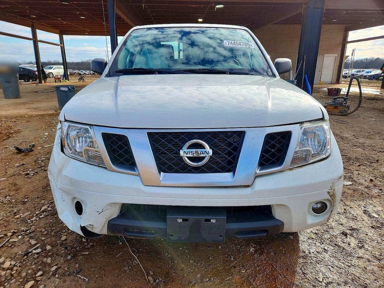 2021 Nissan Frontier s