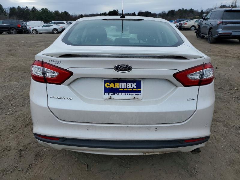 2016 Ford Fusion se