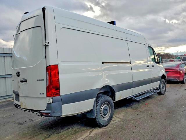 2022 Mercedes-Benz Sprinter 2500