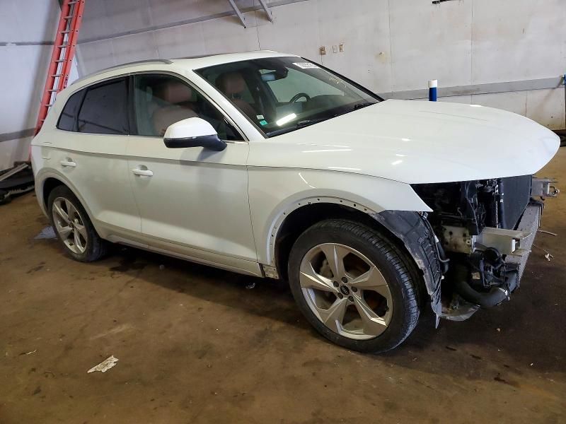 2022 Audi Q5 Premium Plus 45