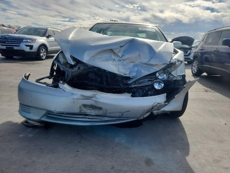 2006 Toyota Camry le