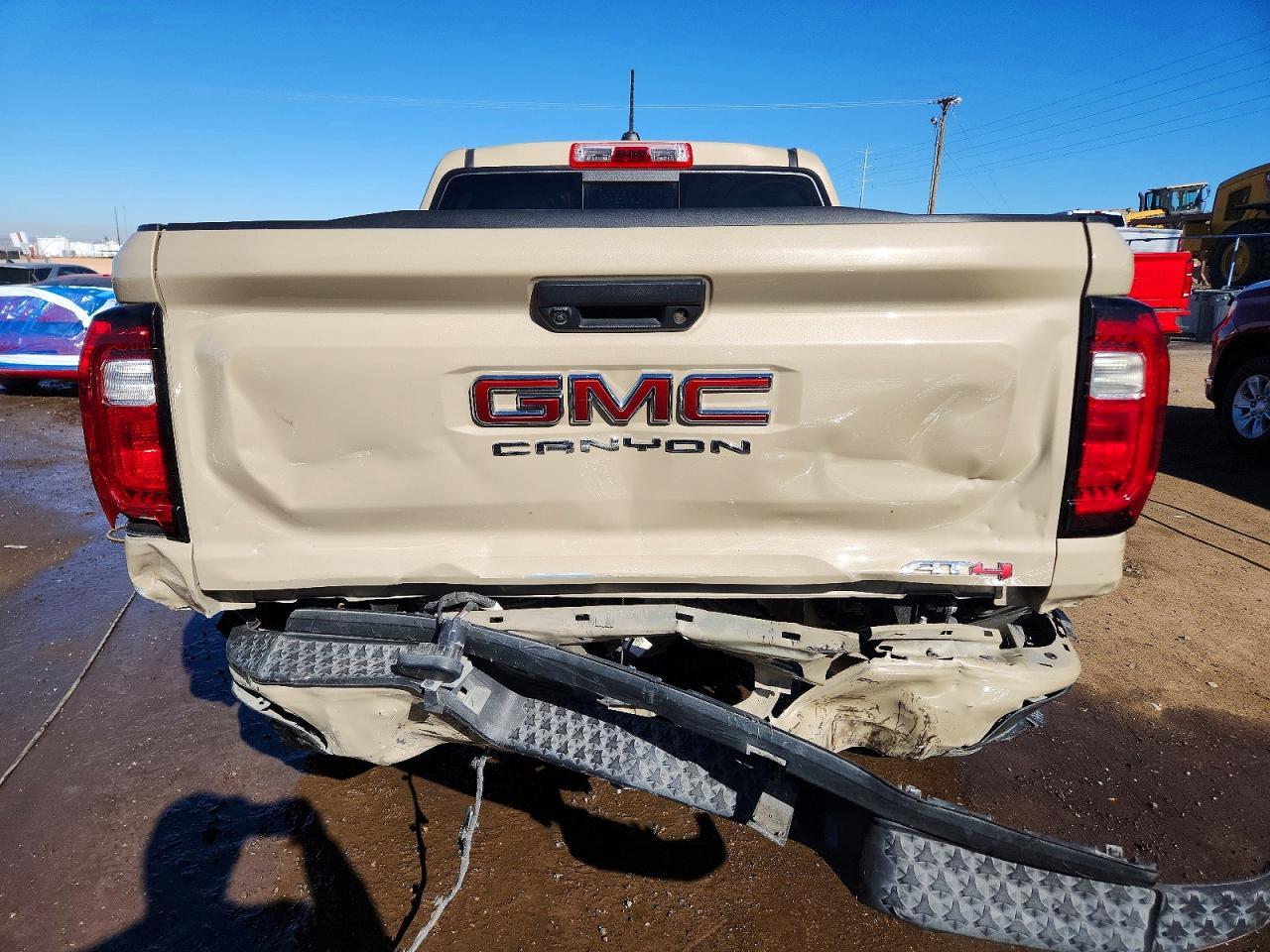 2023 GMC Canyon AT4