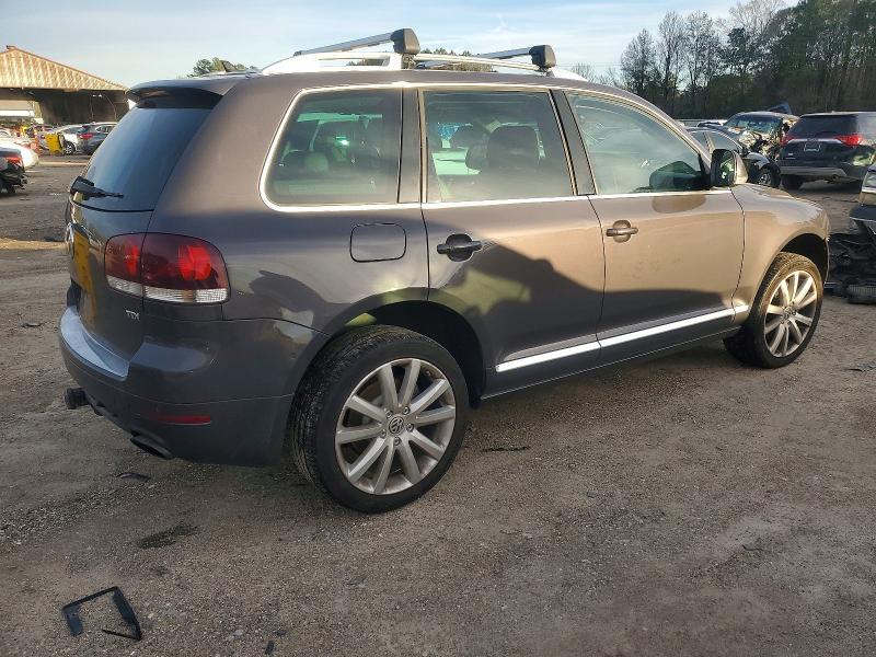 2010 Volkswagen Touareg tdi