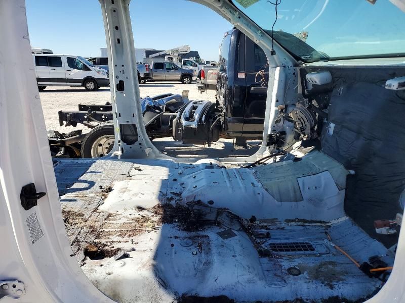 2022 Ford F350 Truck cab and Chassis