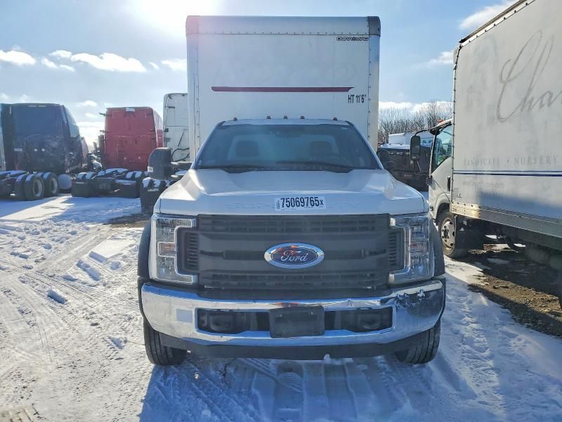 2019 Ford F550 Super Duty BOX Truck