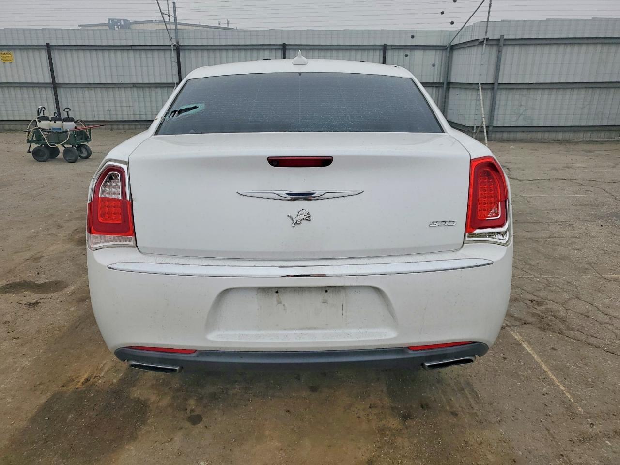 2016 Chrysler 300 Limited