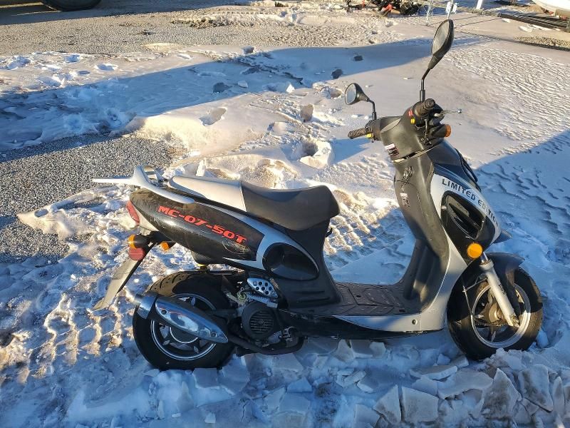 2007 American Eagle Scooter