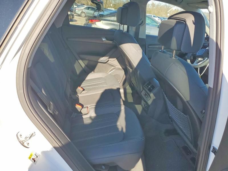 2022 Audi Q5 Premium Plus 40