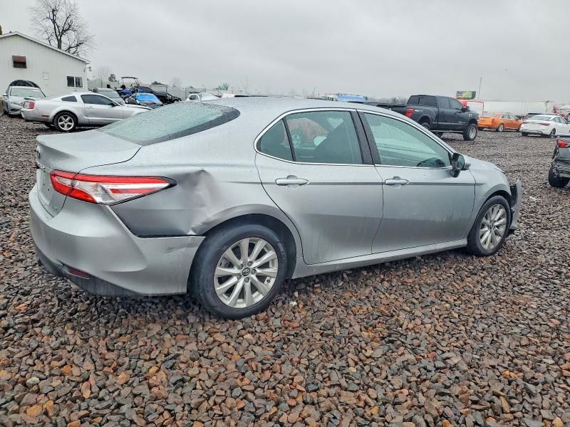 2020 Toyota Camry le