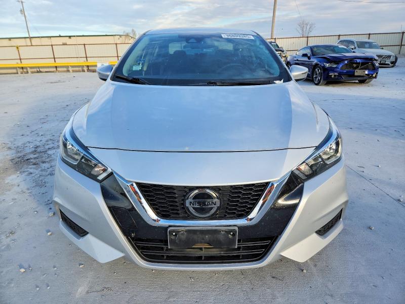 2020 Nissan Versa sv