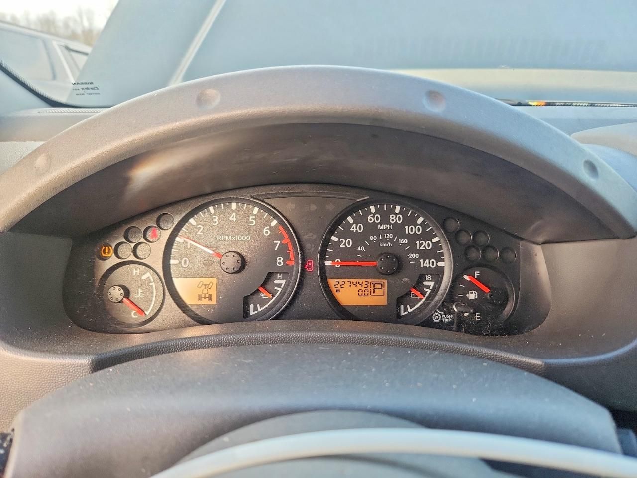 2006 Nissan Frontier Crew cab le