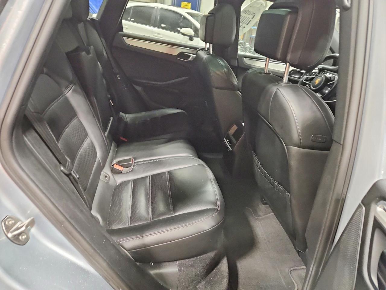 2015 Porsche Macan s