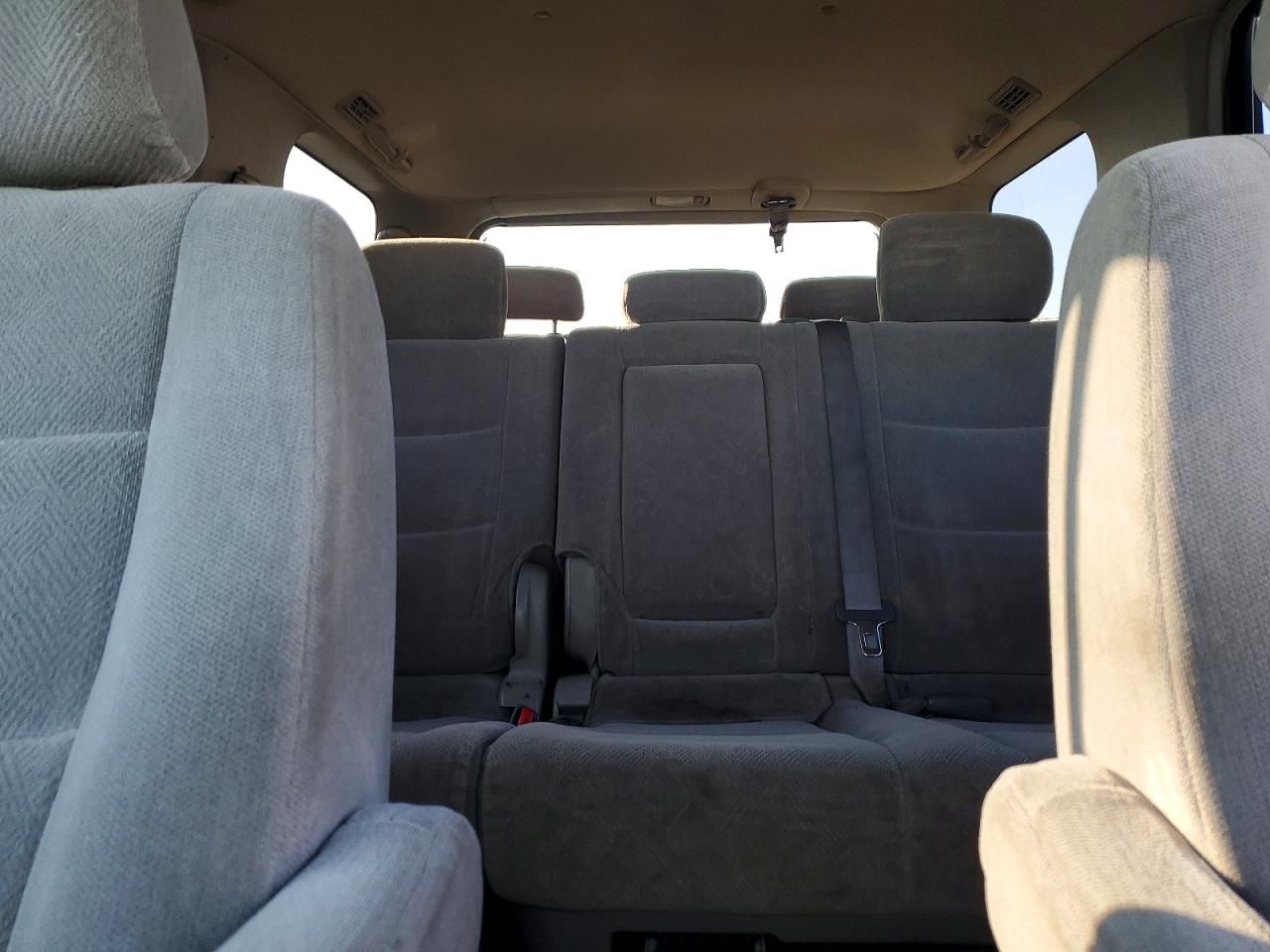 2002 Toyota Sequoia SR5