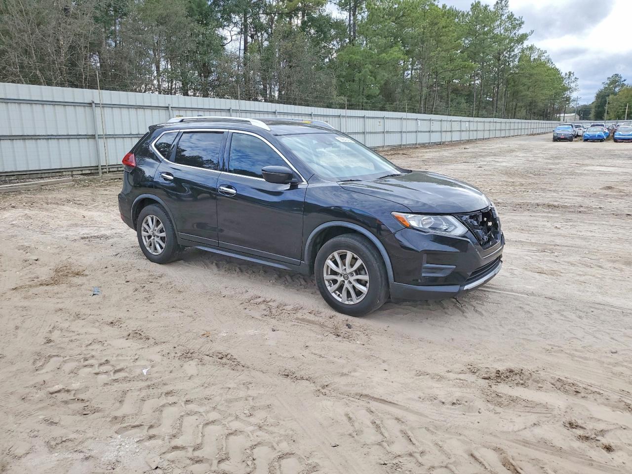 2020 Nissan Rogue s