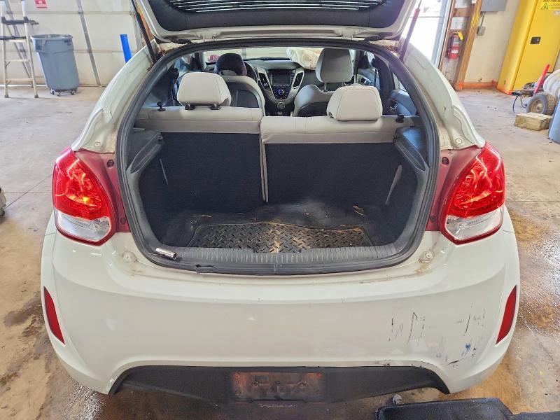 2013 Hyundai Veloster Base