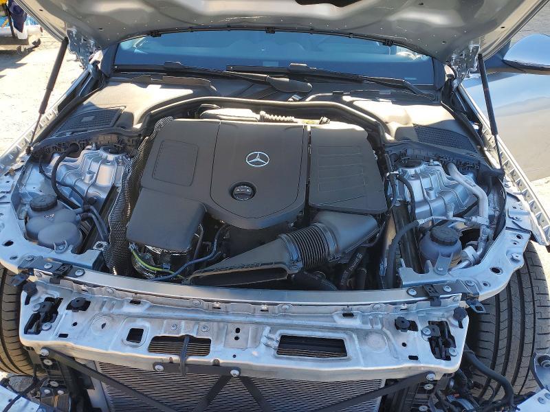 2025 Mercedes-Benz C300