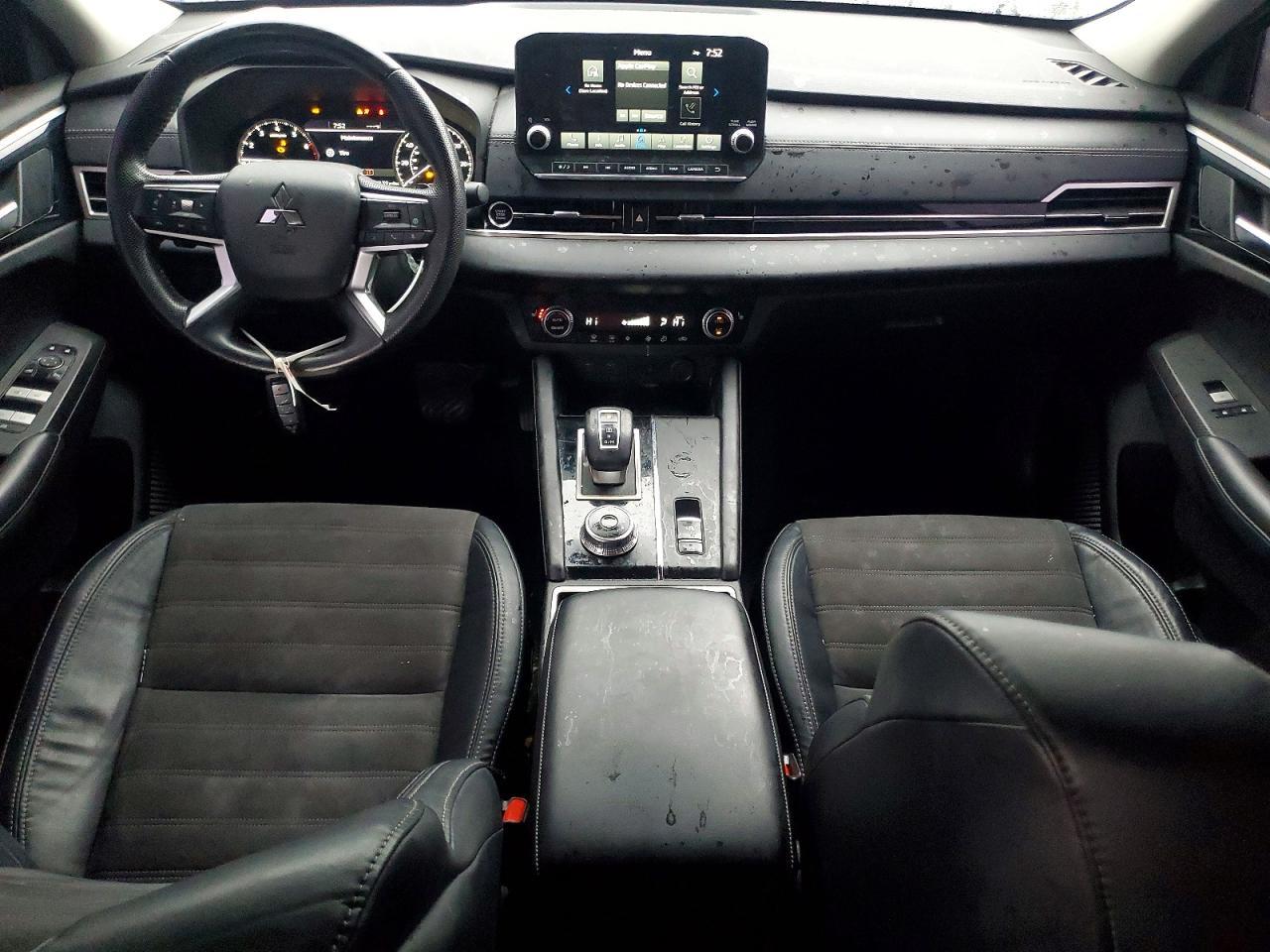 2022 Mitsubishi Outlander se