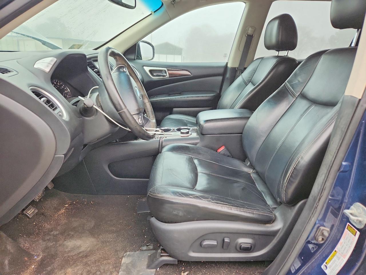 2013 Nissan Pathfinder s