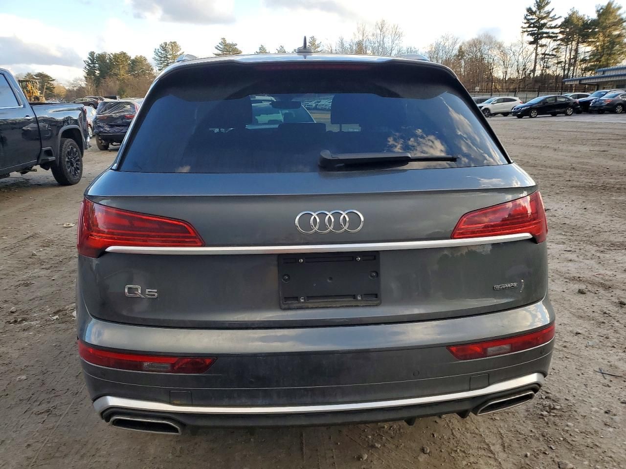 2025 Audi Q5 e Premium 55