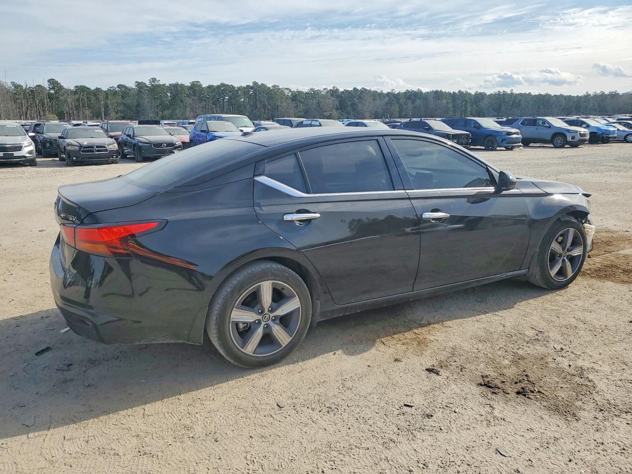2019 Nissan Altima sv