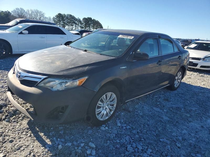 2014 Toyota Camry Hybrid
