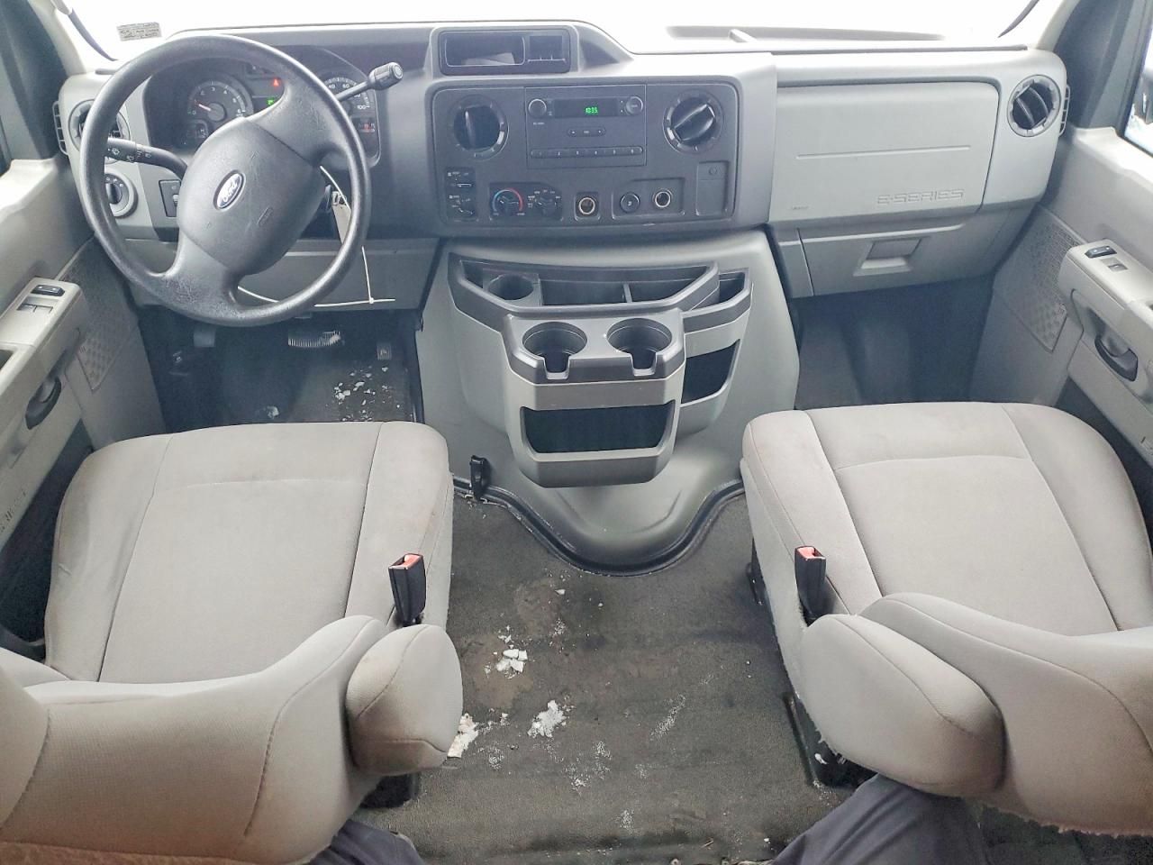 2010 Ford Econoline E350 Super Duty Wagon