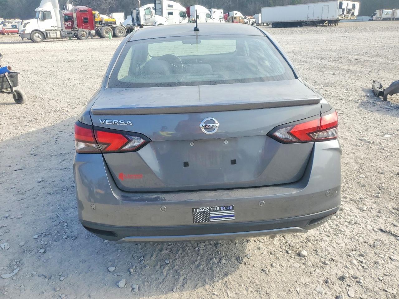 2020 Nissan Versa s