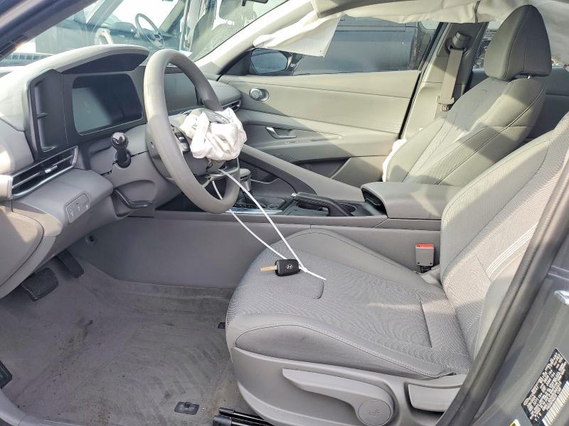 2024 Hyundai Elantra se