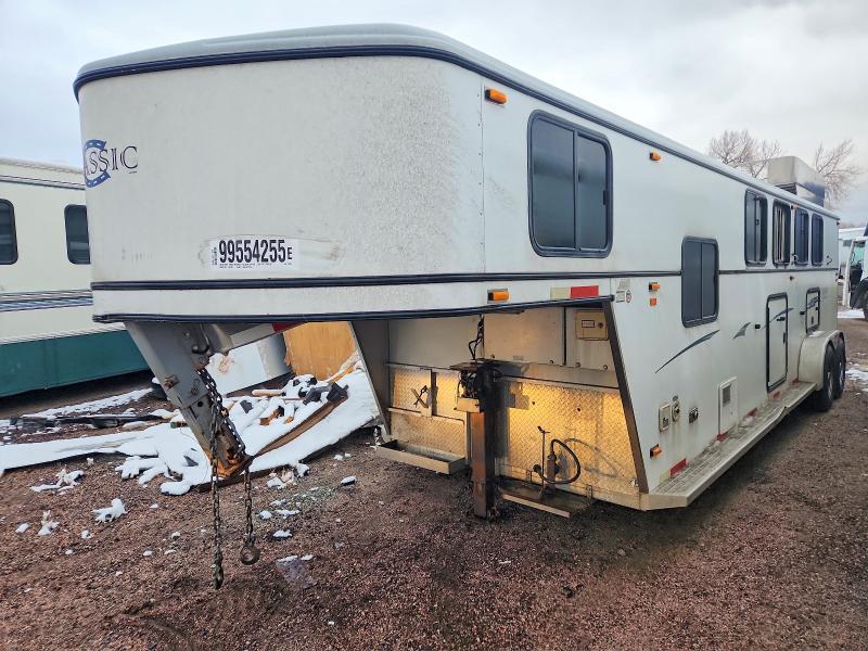 2007 Classic Gn-4hbunk Horse Trailer