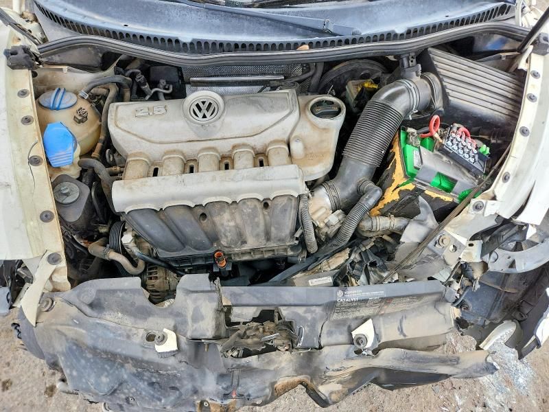 2008 Volkswagen New Beetle Triple White