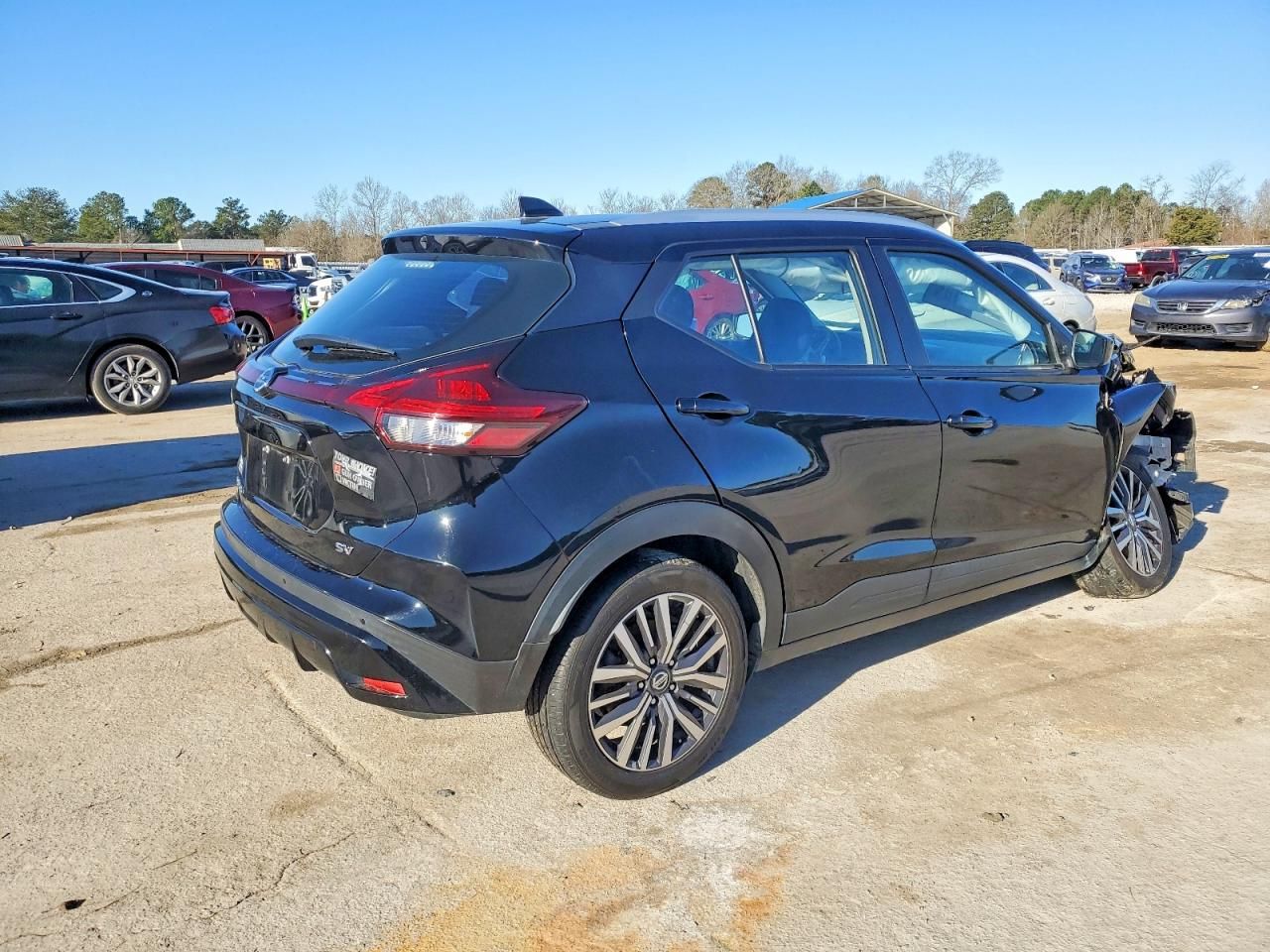 2021 Nissan Kicks sv