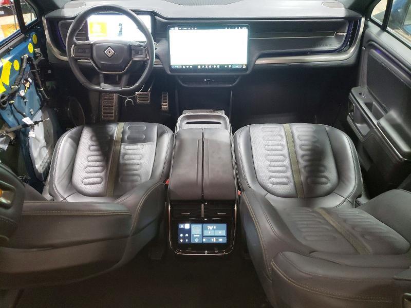 2023 Rivian R1S Adventure