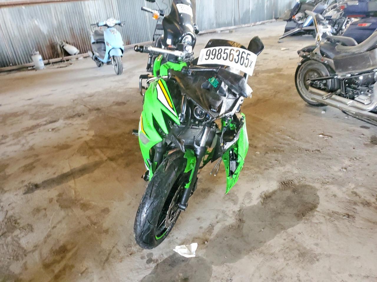 2025 Kawasaki EX650 P