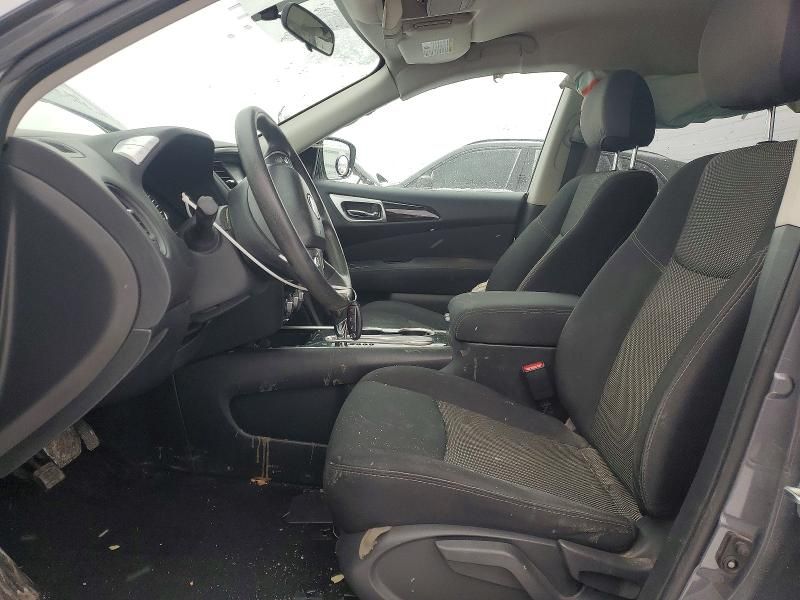 2017 Nissan Pathfinder s