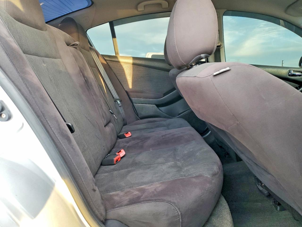 2012 Nissan Altima Base